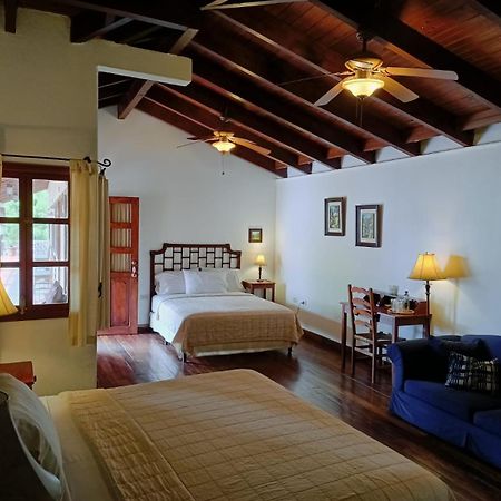 קופאן Hotel Don Udos Bed & Breakfast מראה חיצוני תמונה