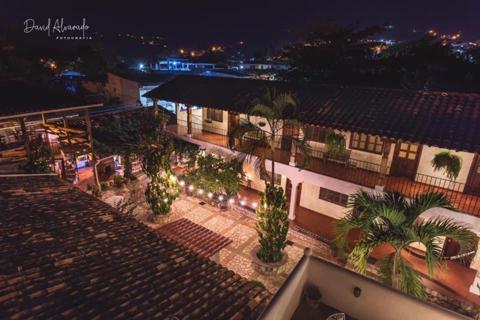 קופאן Hotel Don Udos Bed & Breakfast מראה חיצוני תמונה