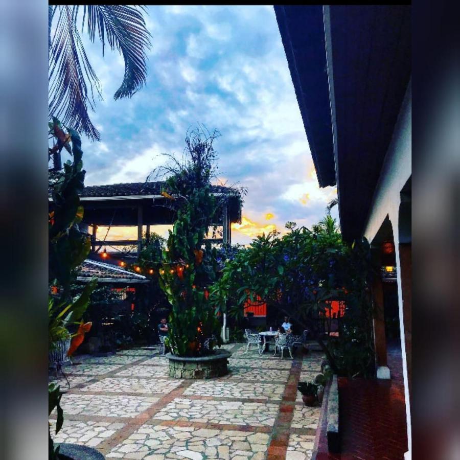 קופאן Hotel Don Udos Bed & Breakfast מראה חיצוני תמונה