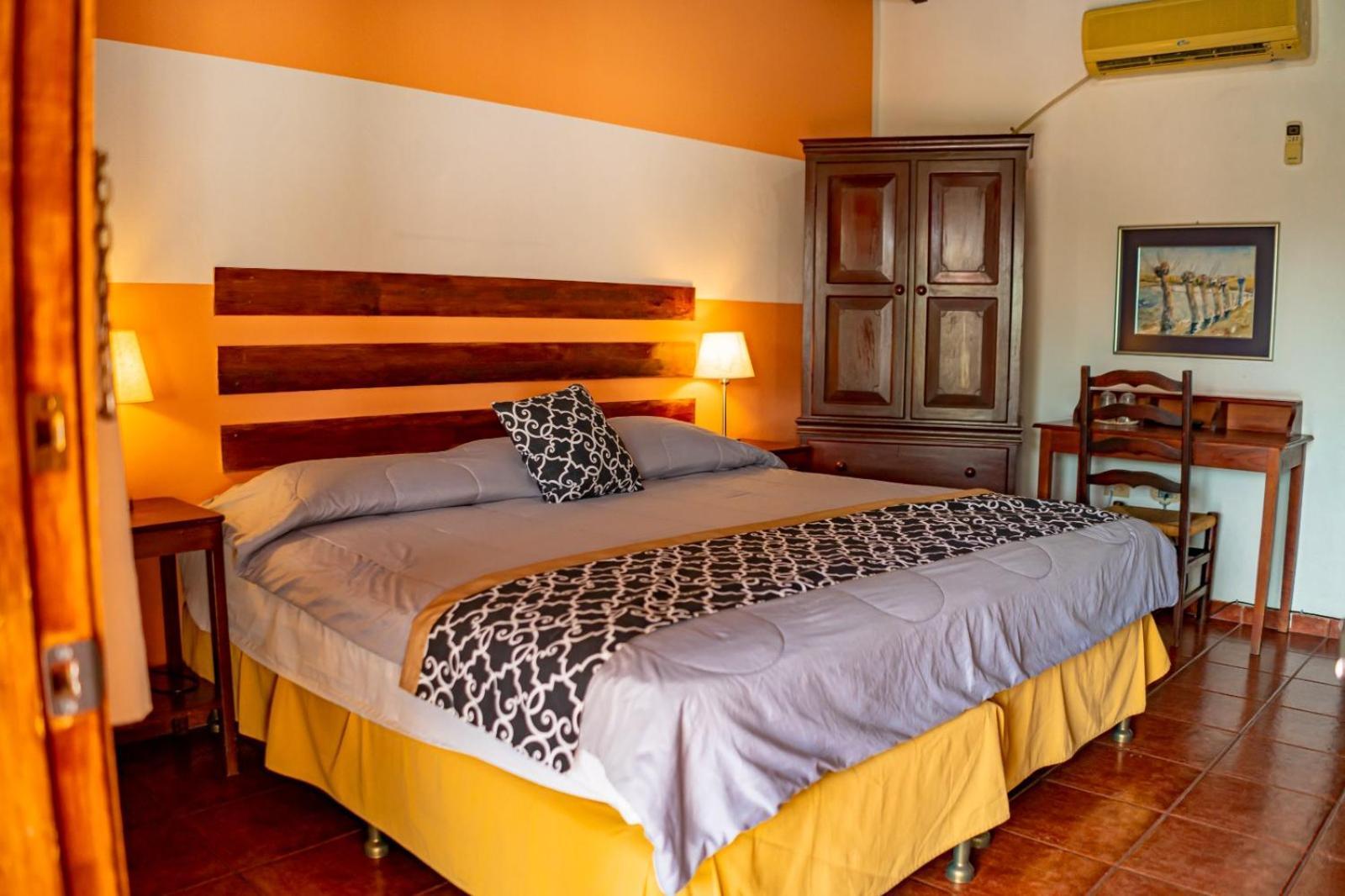 קופאן Hotel Don Udos Bed & Breakfast מראה חיצוני תמונה
