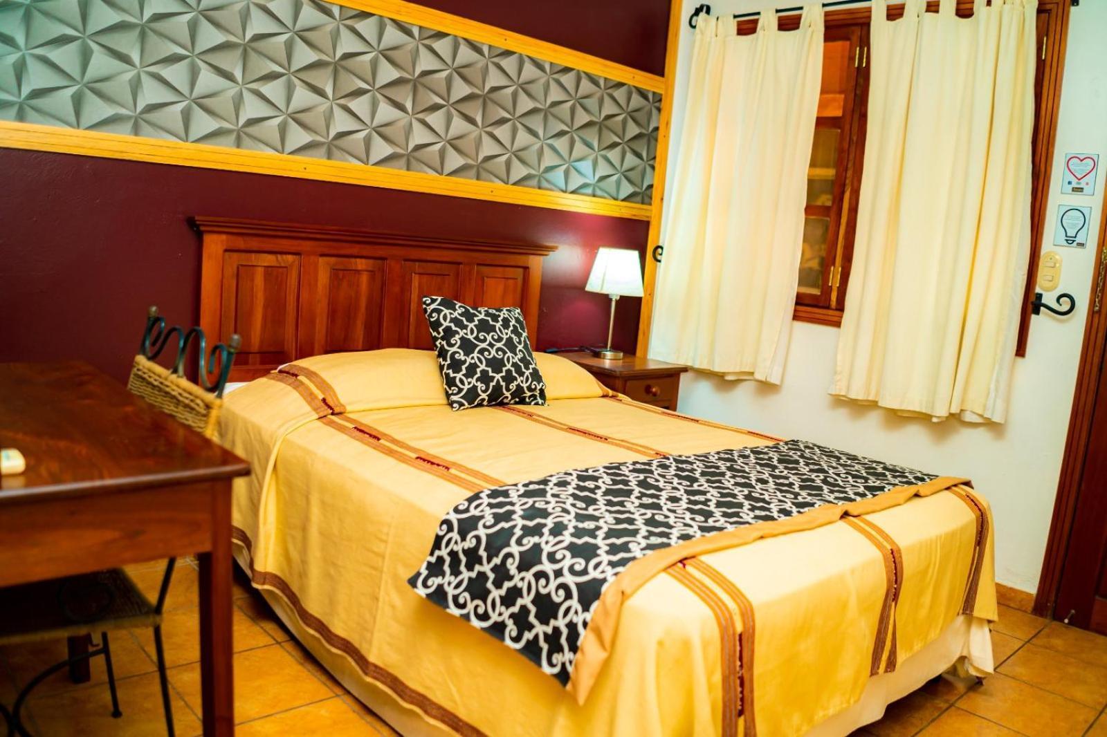 קופאן Hotel Don Udos Bed & Breakfast מראה חיצוני תמונה